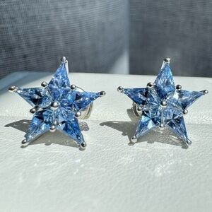 RARE Tiffany & Co. Blue Sapphire Star Stud Earrings in Platinum